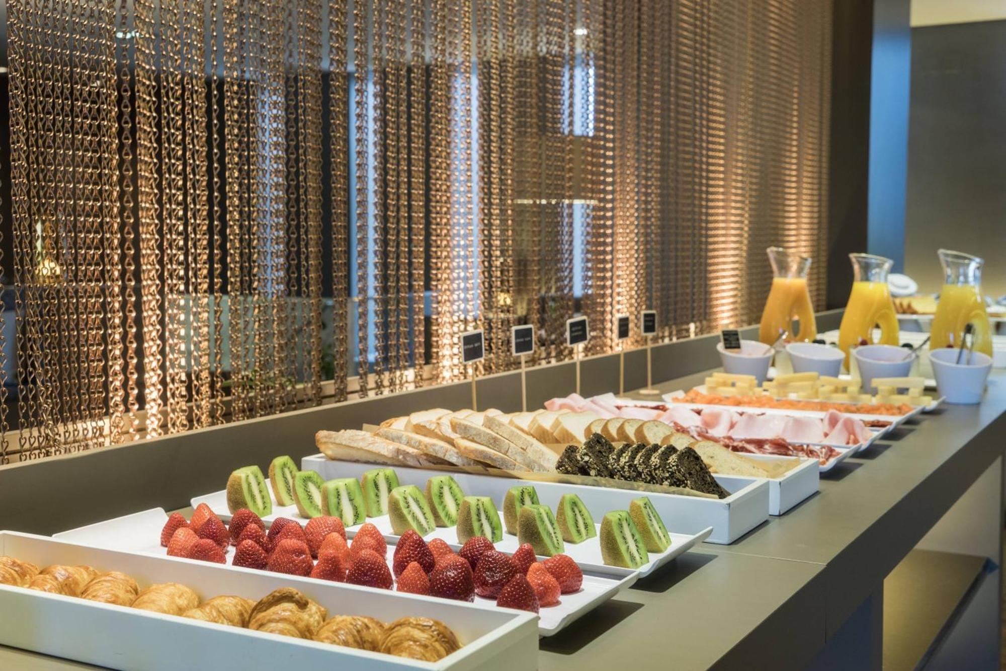 Ac Hotel Ciudad De Sevilla By Marriott Dış mekan fotoğraf