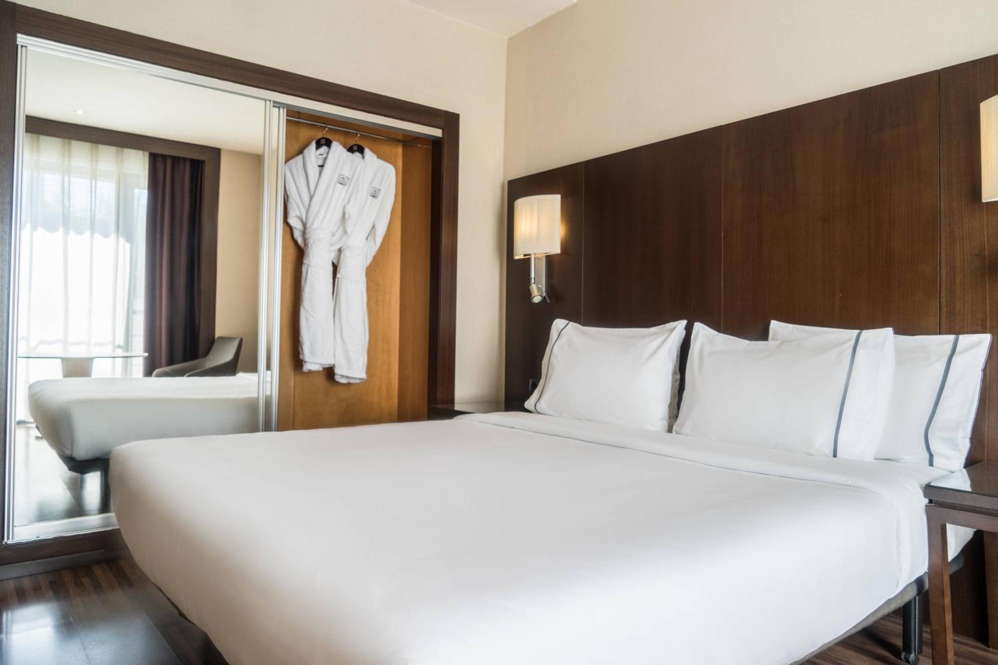 Ac Hotel Ciudad De Sevilla By Marriott Dış mekan fotoğraf