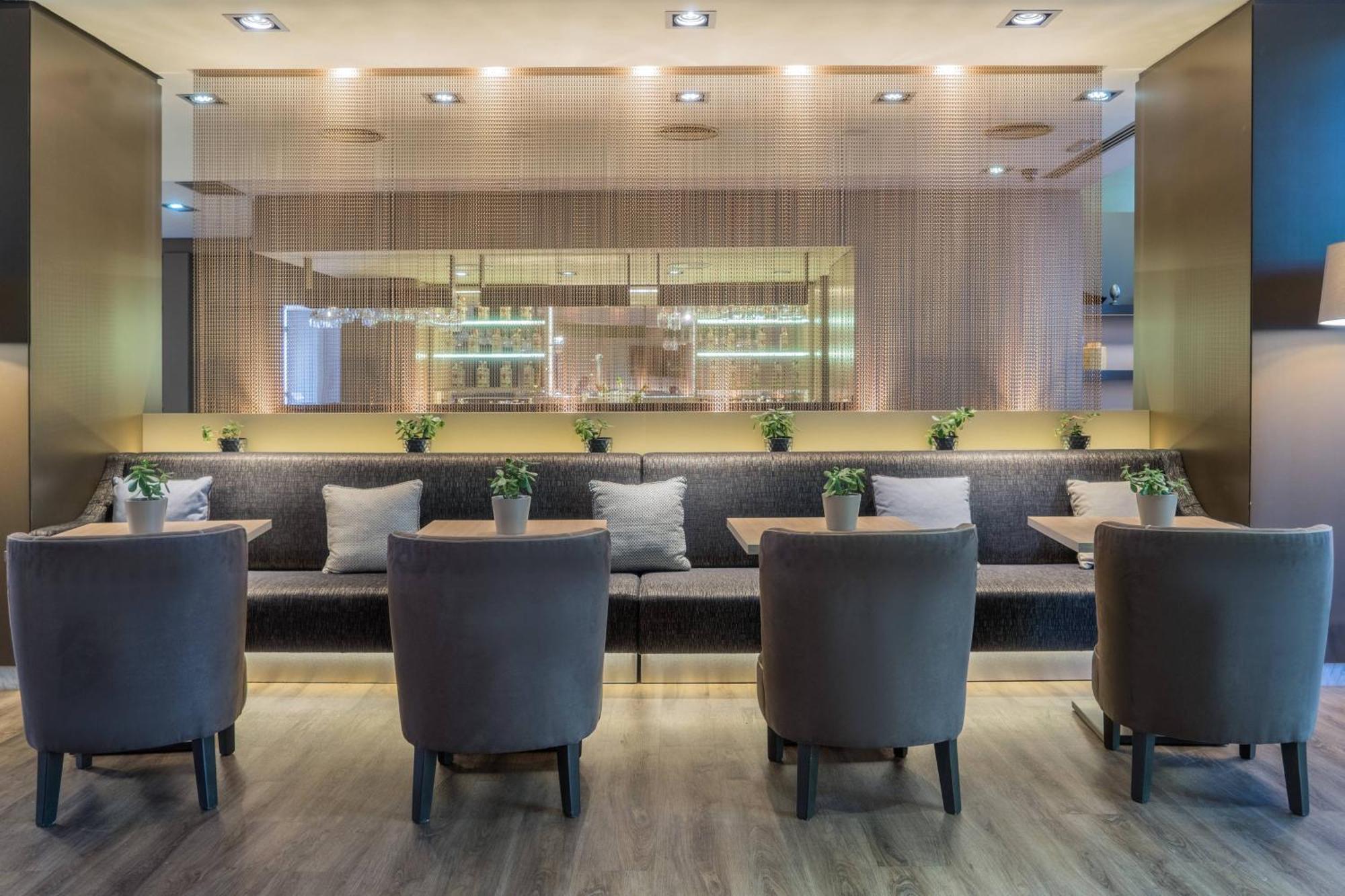 Ac Hotel Ciudad De Sevilla By Marriott Dış mekan fotoğraf